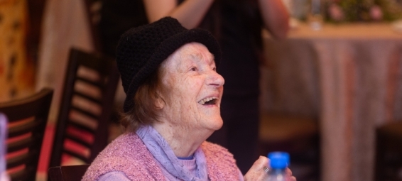 Campanha Panetone do Bem 2023 da Rede TOP supera expectativas e vai destinar R$ 110 mil para 13 casas de repouso em Santa Catarina