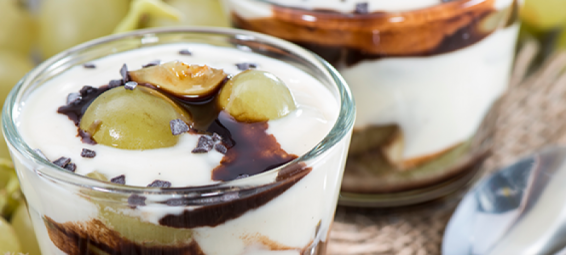 Bombom de uva no copo