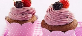 Cupcakes de Chocolate com Ganache de Frutas Vermelhas